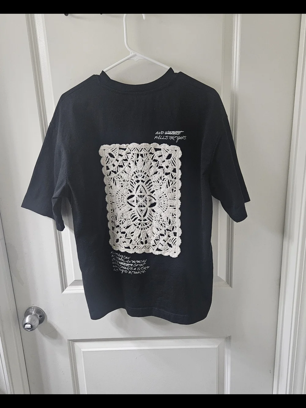 Zara Black Short-Sleeve Tee with Small White Chest Graphic - Picture 7 of 12